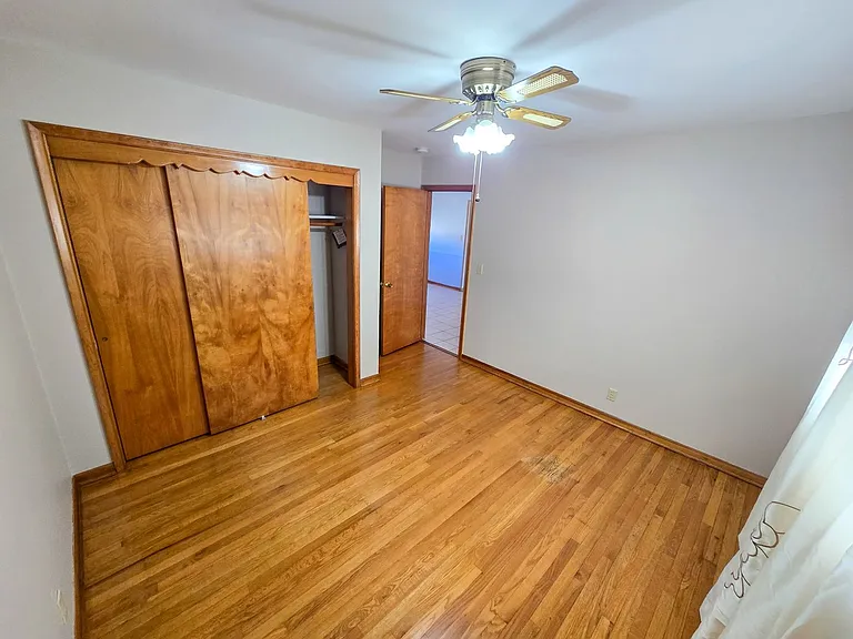 1605 Grand Ave — Photo 8