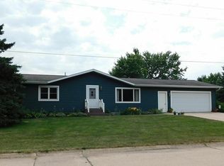 13 Lakeside Ln, Lake Park, IA 51347