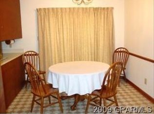 1102 Hooker Rd, Greenville, NC 27834