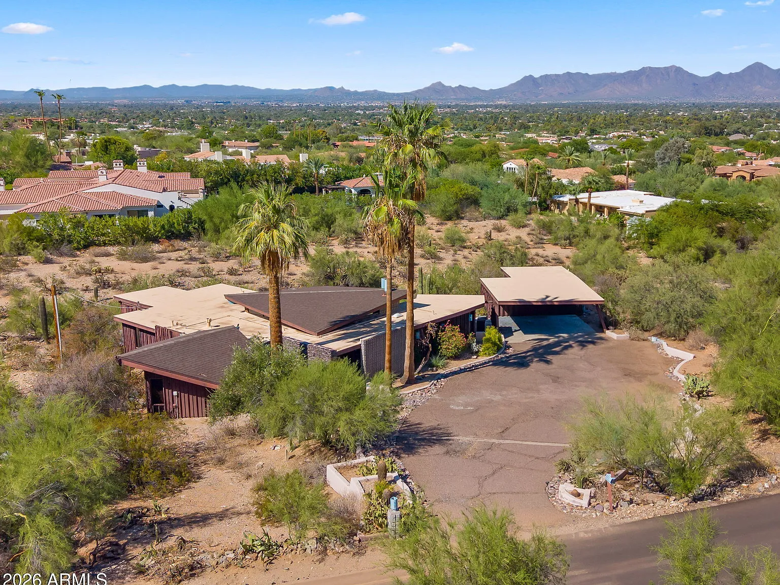 3 bed, 2.0 bath, 2220 sqft, $5,500 — Photo 3