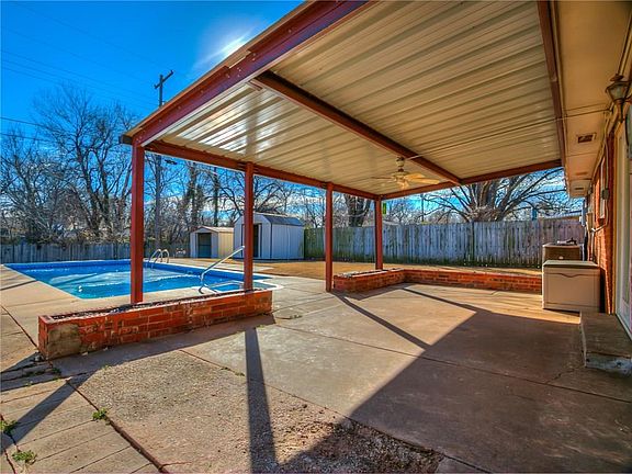 5th image of 2420 Eagle Dr