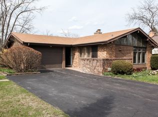 619 Hyacinth Pl, Highland Park, IL 60035