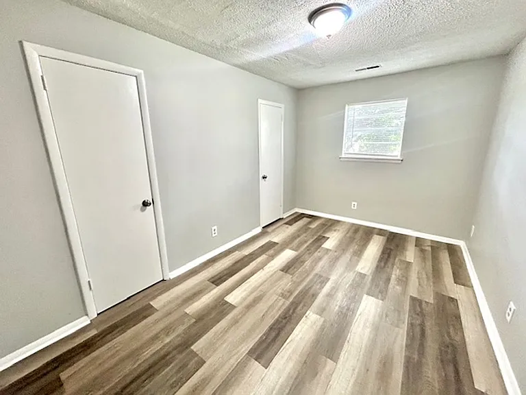 4523 Foster Ave SW — Photo 26