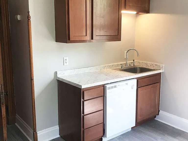 3255 Bishop St — Photo 4
