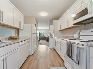 2440 SW 9th St S, Des Moines, IA 50315
