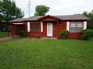 301 Pennsylvania Ave, Graham, TX 76450