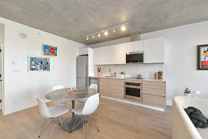 1097 View St — Photo 15