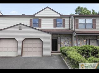 4004 Hana Rd, Edison, NJ 08817
