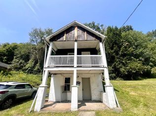 901 N Ashland Ave, New Castle, PA 16102
