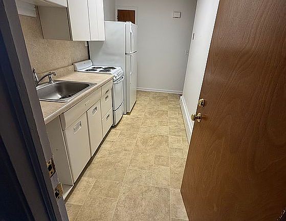 3rd image of 10 Lewis St APT 1