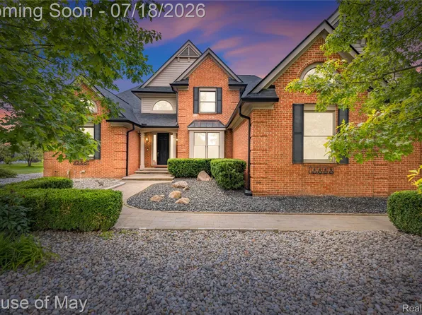 6411 Lapham Ct, Plymouth, MI 48170