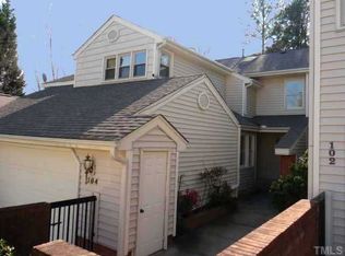 104 Woodglen Dr, Cary, NC 27518