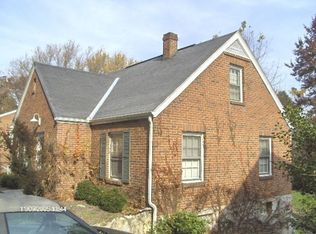 1011 Draper Rd SW, Blacksburg, VA 24060