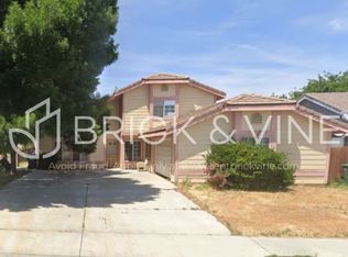 43757 27th St E, Lancaster, CA 93535