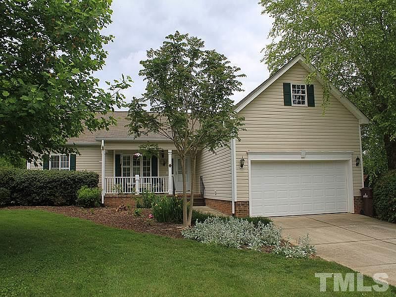 1st image of 412 N English Hill Ln