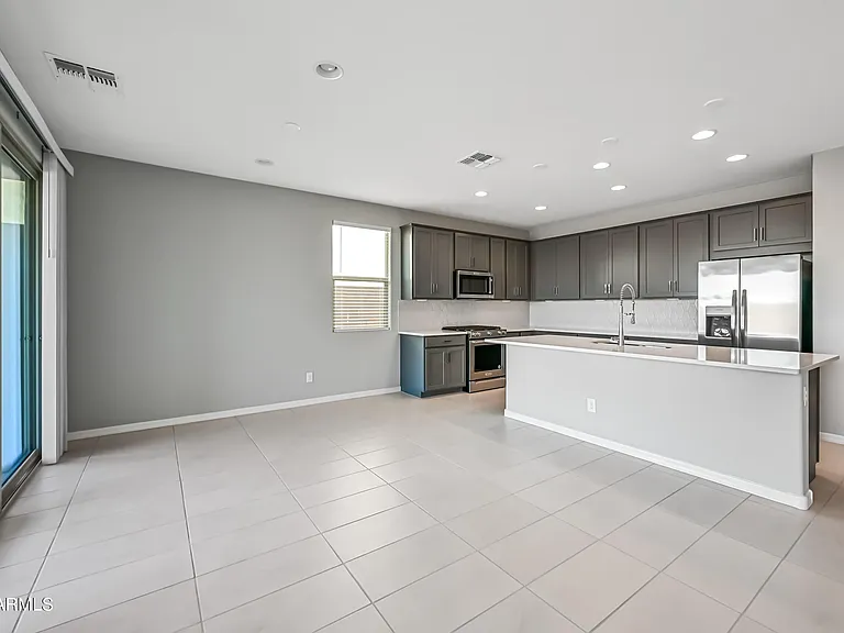 7144 W Coles Rd — Photo 7