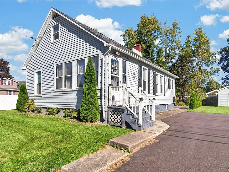 526 Utica Rd