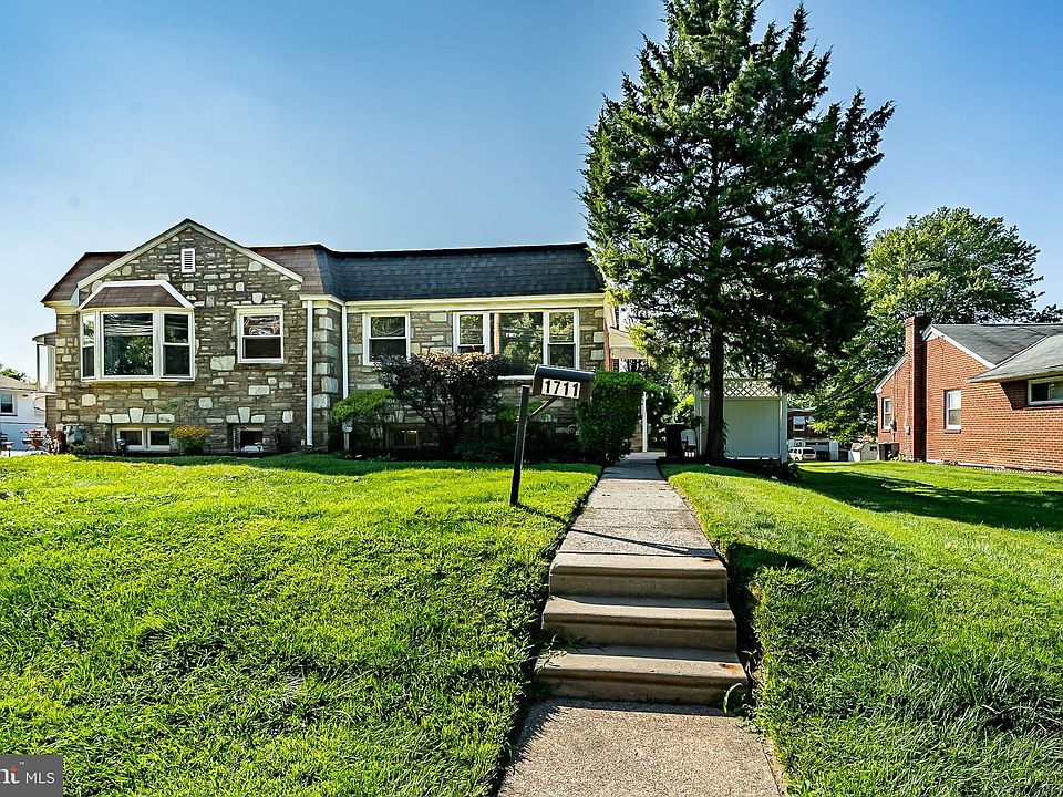1711 New Hope St, Norristown, PA 19401 Zillow