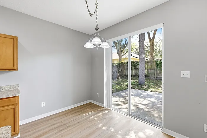 737 Maya Susan Loop — Photo 11