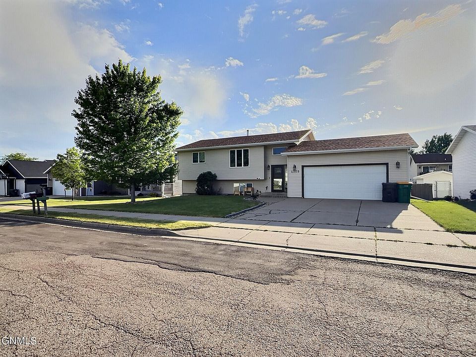 1st image of 4009 36th Ave NW