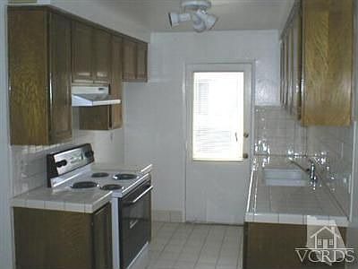 2nd image of 2556 N Anchor Ave