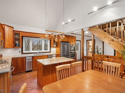 28 David Post Rd, Annandale, NJ, 08801