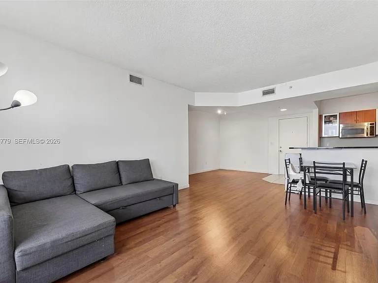 18800 NE 29th Ave #904 — Photo 16