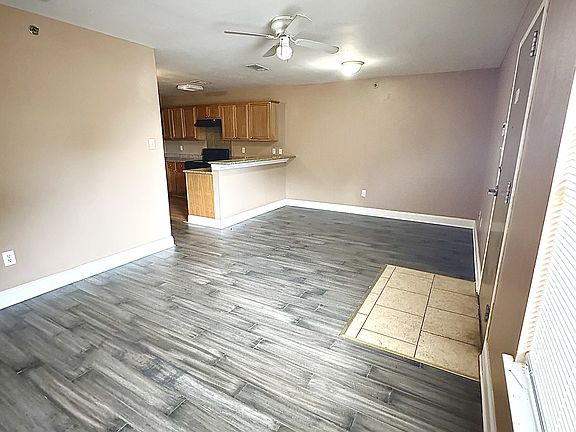 2nd image of 5177 Mount Shasta Dr APT C