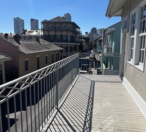 3rd image of 737 Dauphine St #737