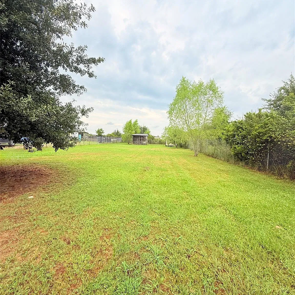 3 bed, 2.0 bath, 1140 sqft, $1,000 — Photo 3