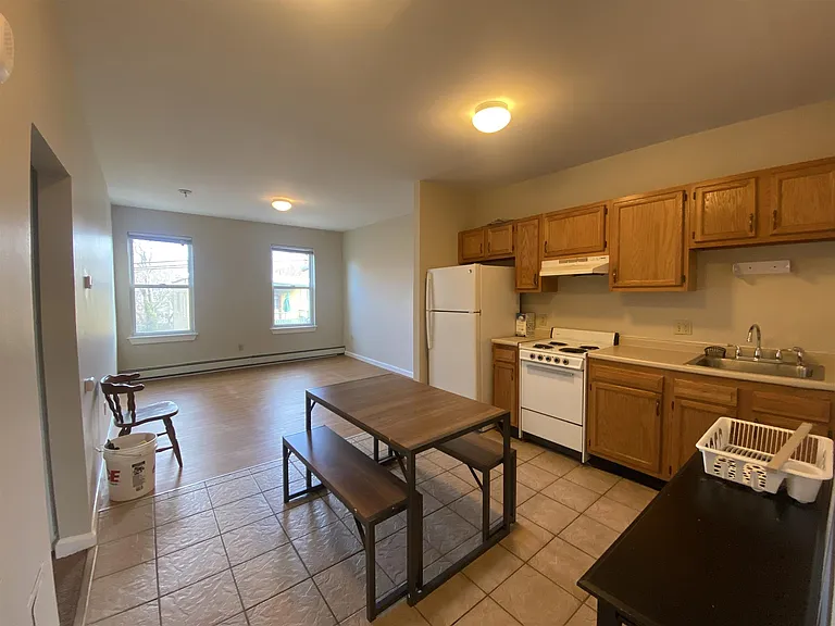 239 Columbia St #1 — Photo 8