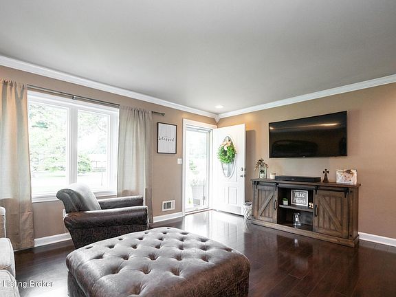 5th image of 5005 Oak Park Dr
