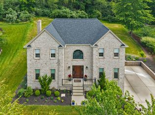 228 Gate Dancer Dr, Cranberry Township, PA 16066
