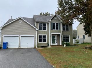 219 Mizzen Ave, Manahawkin, NJ 08050