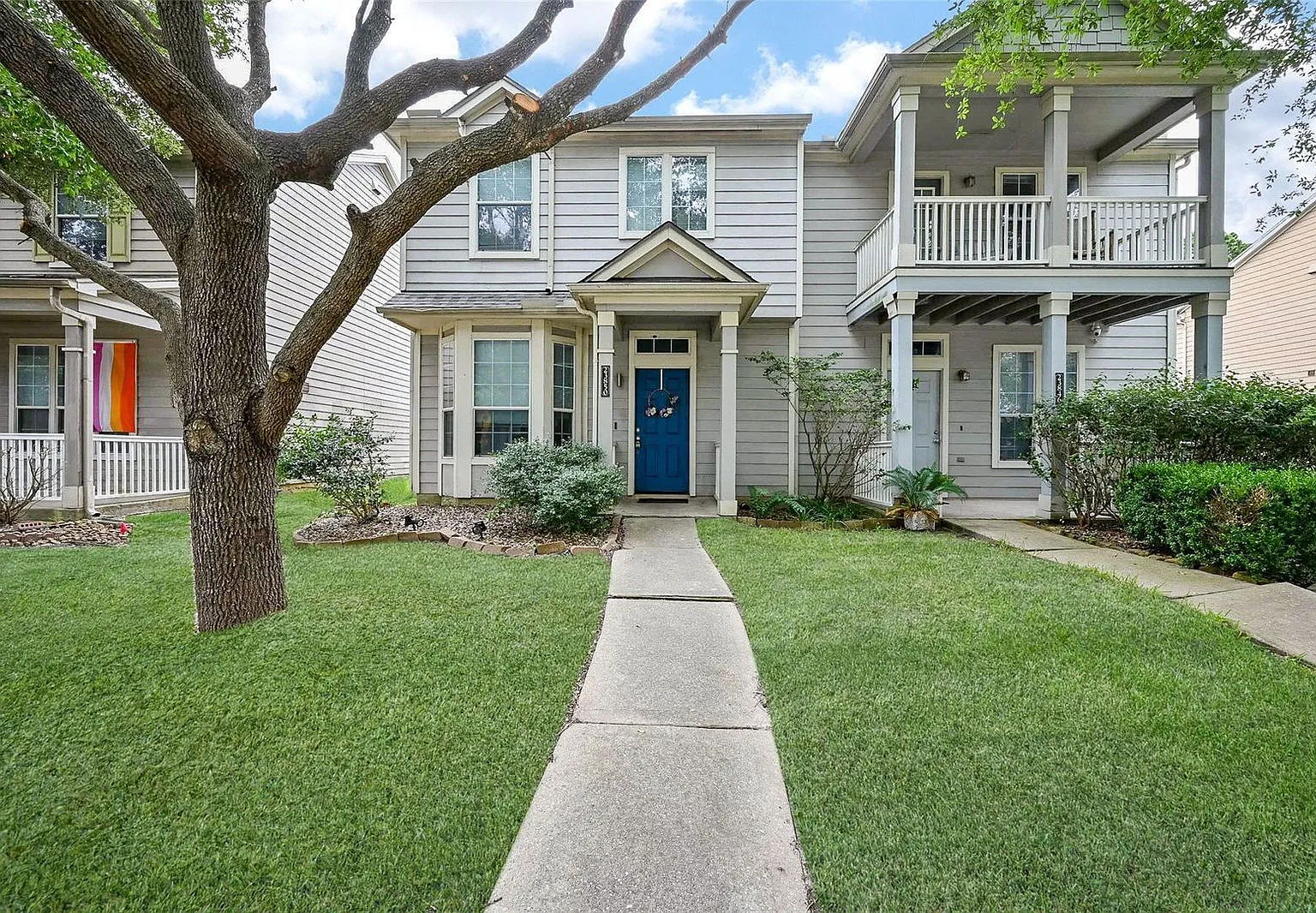 3 bed, 1.5 bath, 1288 sqft, $1,377 — Photo 1