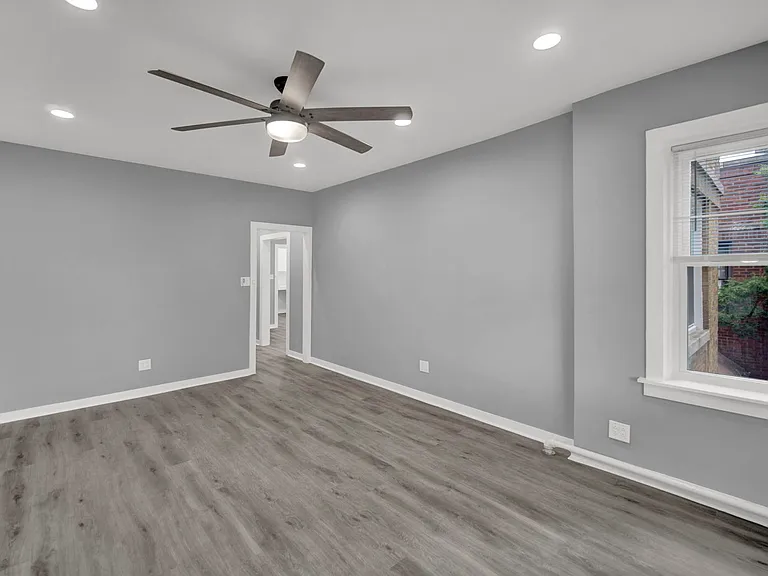 3234 W Waveland Ave #2 — Photo 33