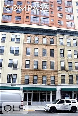 Rented by Compass | media 47