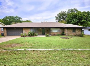 5125 S Atlanta Pl, Tulsa, OK 74105