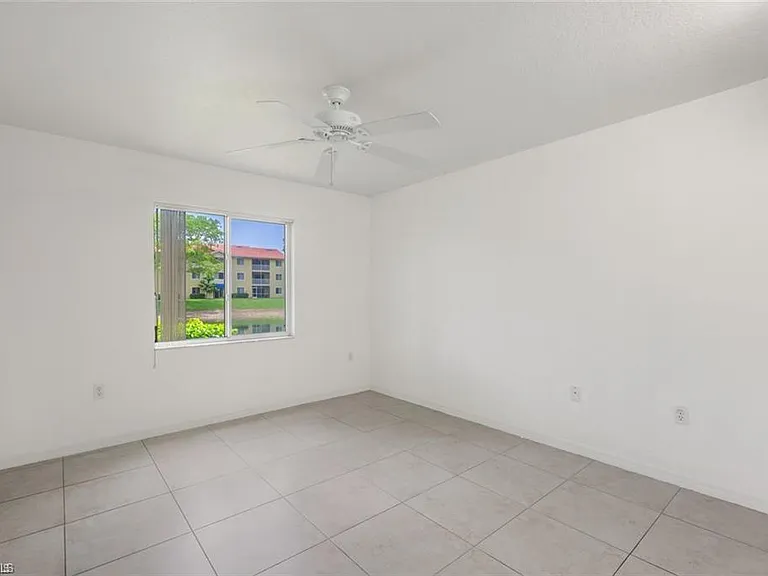 8244 Key Royal Cir #615 — Photo 7