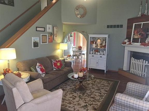 4th image of 3047 Bauer Dr