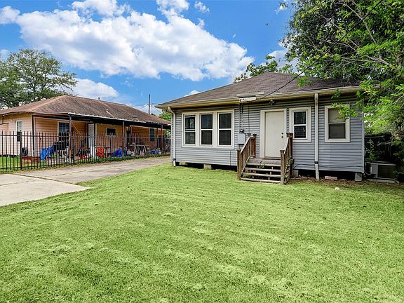 5th image of 2333 Lidstone St