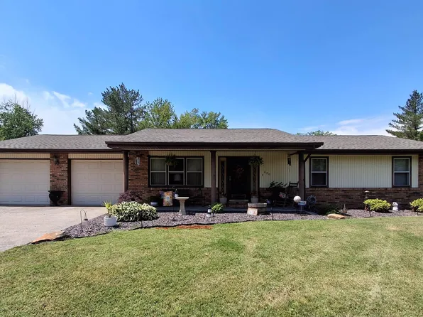 600 Mary Lynn Dr, Marion, IL 62959
