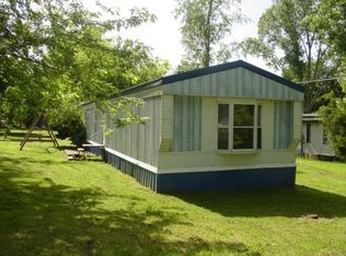 5900 W Wood Duck Dr, Mentone, IN 46539