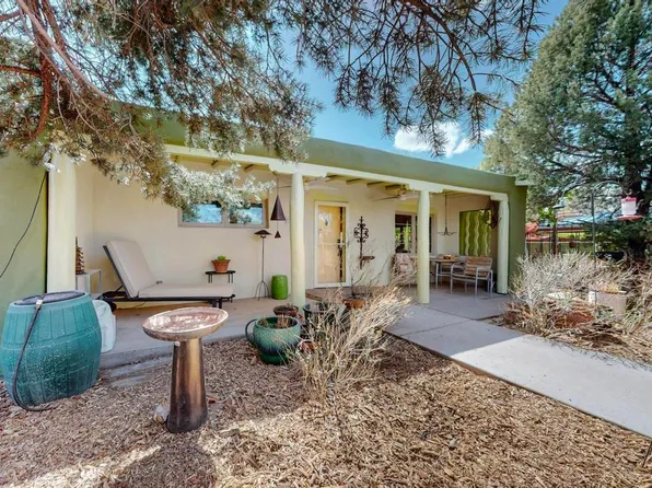 240 Pueblo Solano Rd NW, Albuquerque, NM 87107