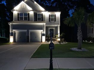 1073 Shadow Glen Dr, Fairburn, GA 30213