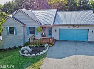 5327 Edgar Rd, Clarkston, MI 48346