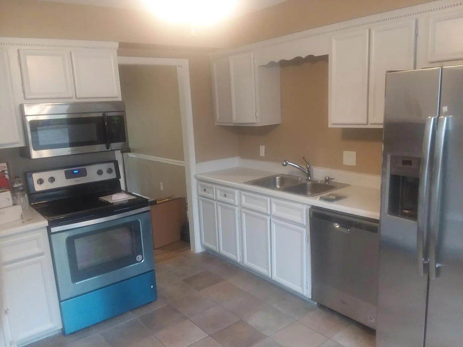 3 bed, 2.5 bath, 1416 sqft, $1,950 — Photo 2