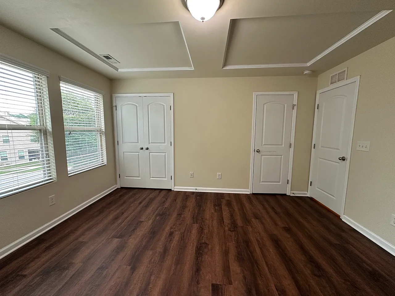 77 Pocono Dr — Photo 4