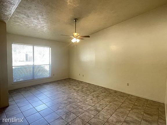 2nd image of 2529 Cypress Dr #2531