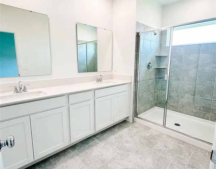 2768 Pierr St — Photo 9